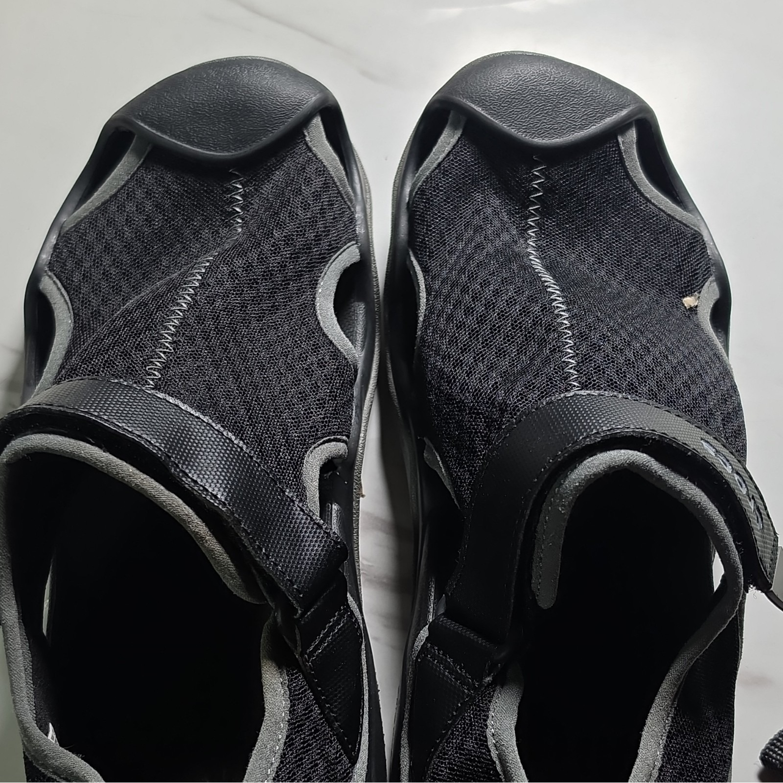 Crocs Men's Water Shoes Black Slip-On Us Size 10 Medium Water Sports